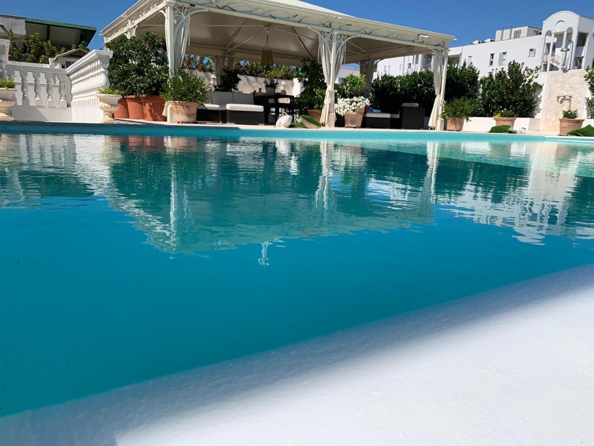 Отель White House Luxury Hospitality Ольбия Экстерьер фото