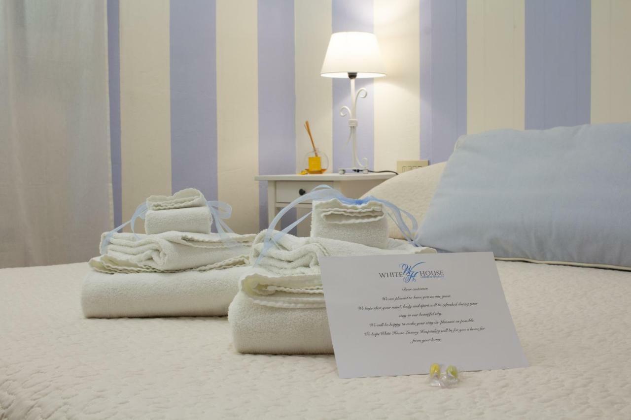 Отель White House Luxury Hospitality Ольбия Экстерьер фото